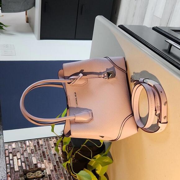 Michael Kors Mercer Studio small center zip satchel light quartz - Picture 4 of 11